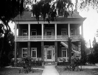 2 Toledano-Philbrick-Tullis_House (Biloxi, MS), built in 1856, this pic from 1936